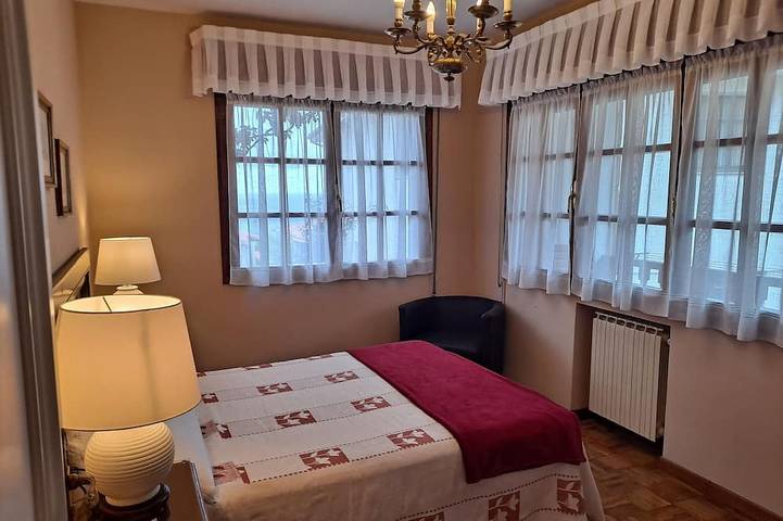 Location de vacances pour 6 personnes, avec Balcon ainsi que Terrasse et Jardin dans Tazones - 4