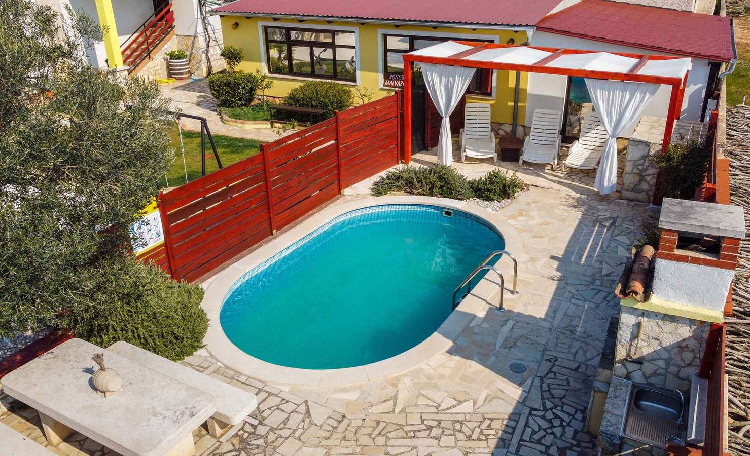 Bungalow mit Außenpool in Muntic, Südküste Istrien