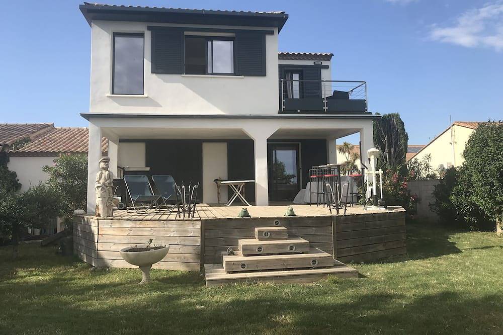 Family holiday home in Petite Camargue in Marsillargues, Côte d'Améthyste
