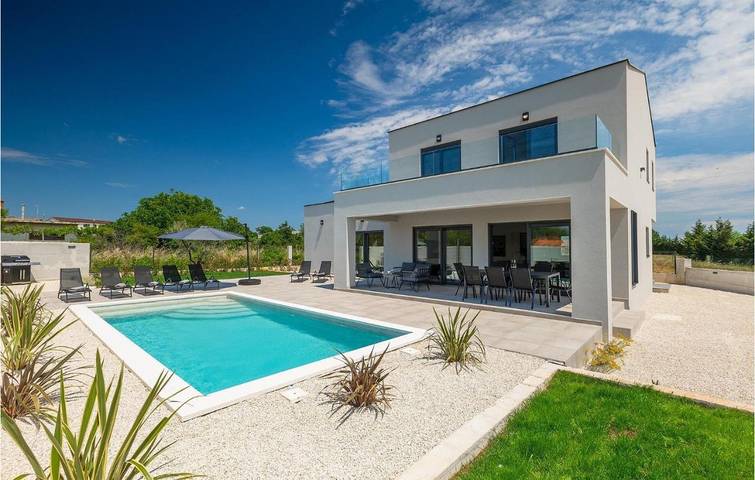 Ferienhaus für 8 Personen, mit Pool