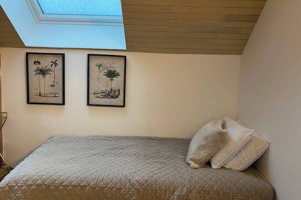 Superb House, Great Location - Sleeps 10 in Allemond, Parque Nacional de los Ecrins