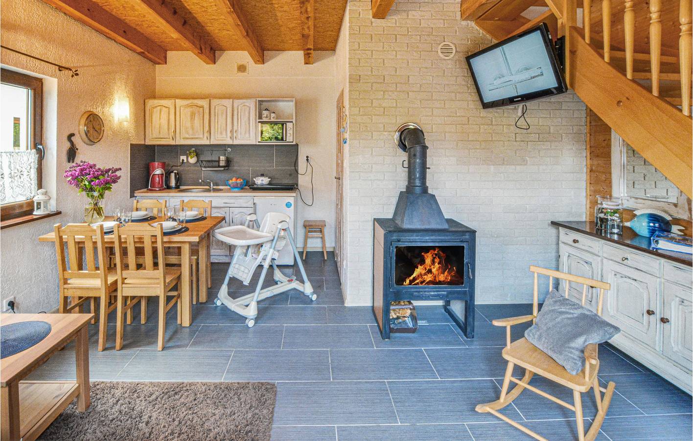 Ganze Ferienwohnung, Ferienwohnung für 4 Personen mit Terrasse in Bobolin, Powiat Sławieński