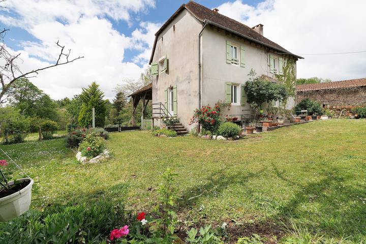 Gîte pour 6 personnes, avec Jardin
