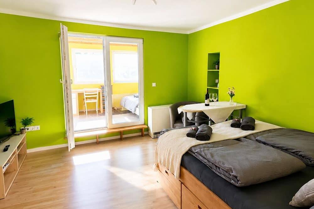 Ganze Wohnung, Velmora Boutique Suites: Budget Apartment Rheingau mit Balkon & Terasse in Oestrich-Winkel, Rheingau-Taunus-Kreis