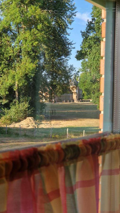Suite familiale à l'Orée du Château in Pierre-de-Bresse, Région de Louhans
