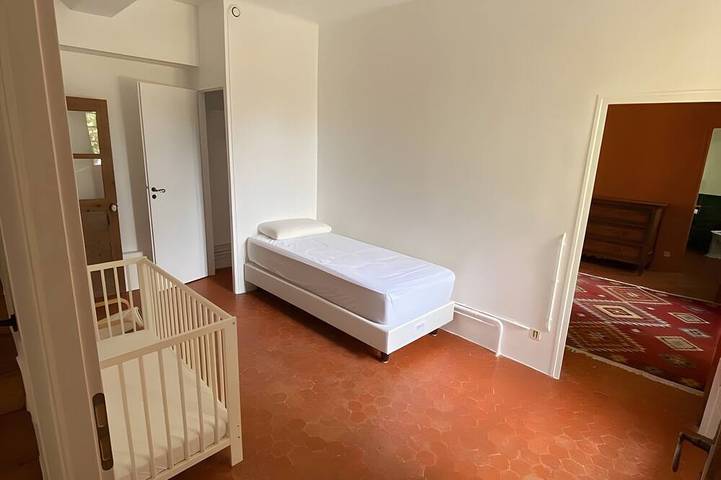 Location de vacances pour 18 personnes, avec terrasse et jardin à La Farlède - 3