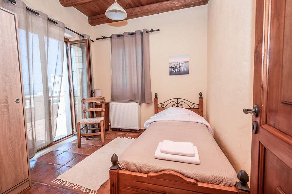 Ydria Villa A With Pool in Iraklio-Heraklion en omgeving