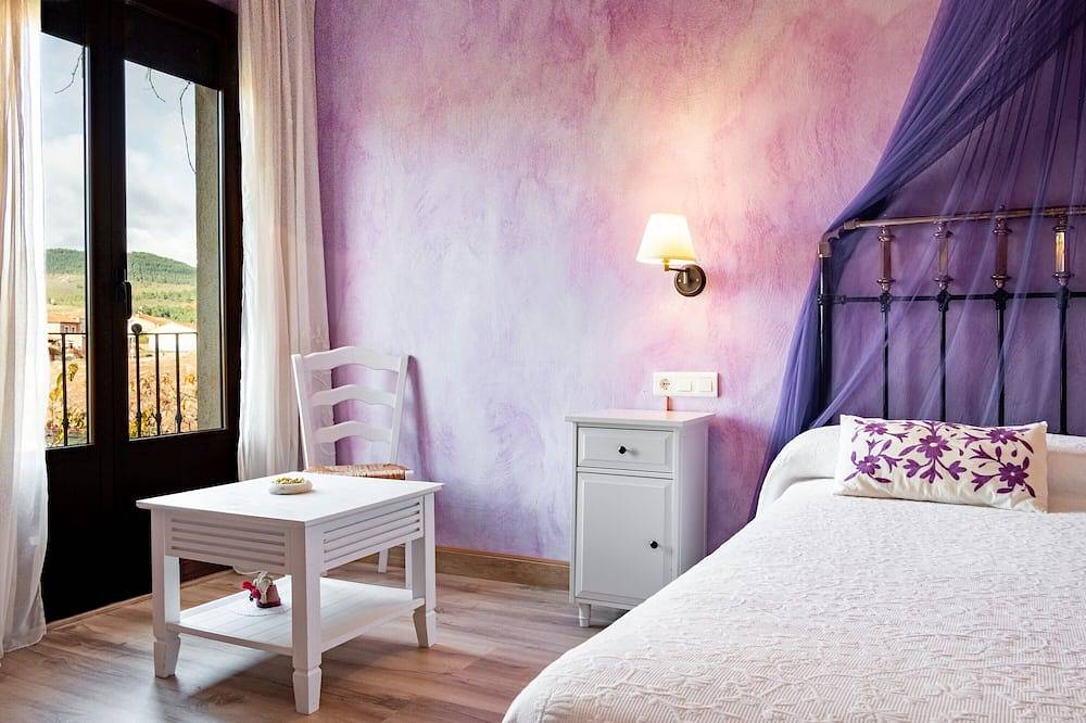 Entire apartment, Sierra Quilama El Castillo in San Miguel de Valero, Salamanca Province