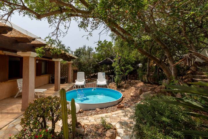 Casa de vacaciones para 6 personas con balcón/terraza in Santa Margherita di Pula, Región de Pula