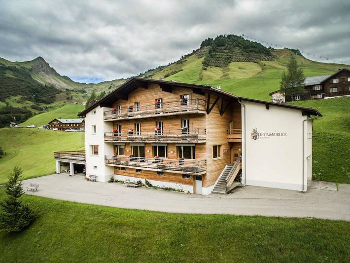 Ferienwohnung für 4 Personen, mit Ausblick und Balkon in Fontanella