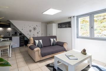 Cottage for 2 People in Aubas, Périgord Noir, Photo 4