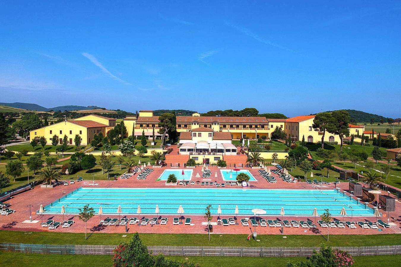 Appartement entier, Ambiance terrasse sous le soleil italien in Piombino, Côte des Étrusques