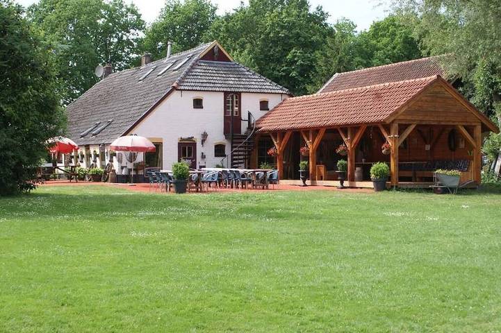 Agriturismo für 30 Personen, mit Garten und Sauna in den Niederlande