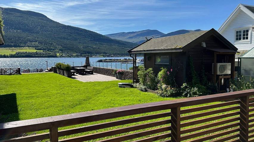 Ferienwohnung für 5 Personen, mit Terrasse in Nesset