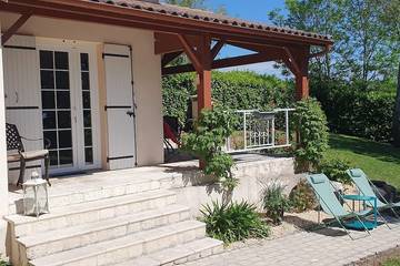 Gîte pour 4 personnes, avec jardin à Pinel-Hauterive