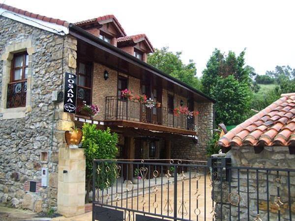 Standard Double Room in Oreña, Alfoz de Lloredo