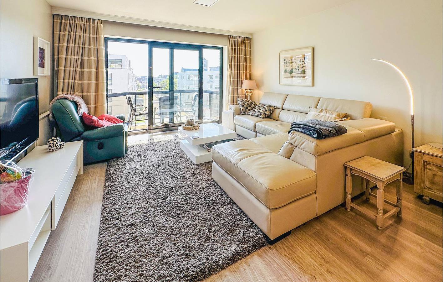Ganze Ferienwohnung, Ferienwohnung für 4 Personen mit Terrasse in Oostende stadt, Oostende