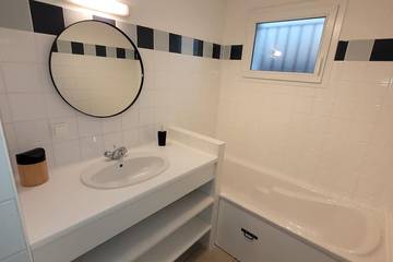 Location de vacances pour 9 personnes, avec jardin et terrasse à Bégaar