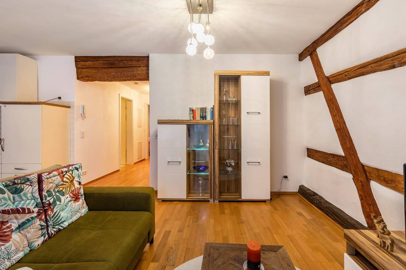 Ganze Wohnung, Ferienwohnung 'Alte Schule' mit Privatterrasse und Wi-Fi in Münsingen, Neckar-Alb
