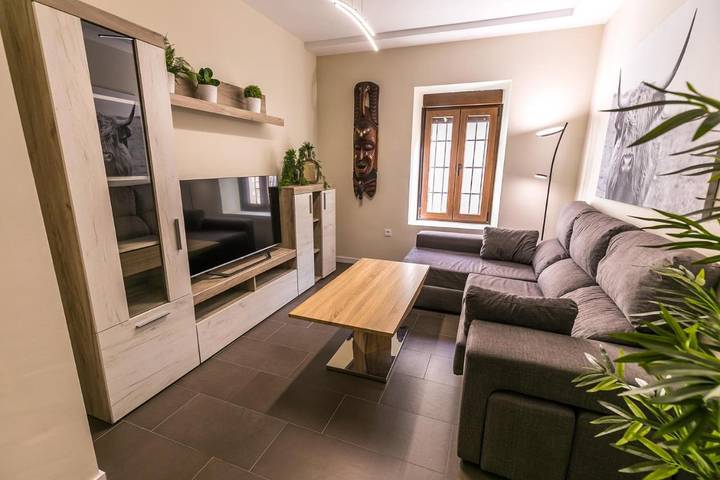 Apartamento para 3 personas, con piscina y balcón en Jaén
