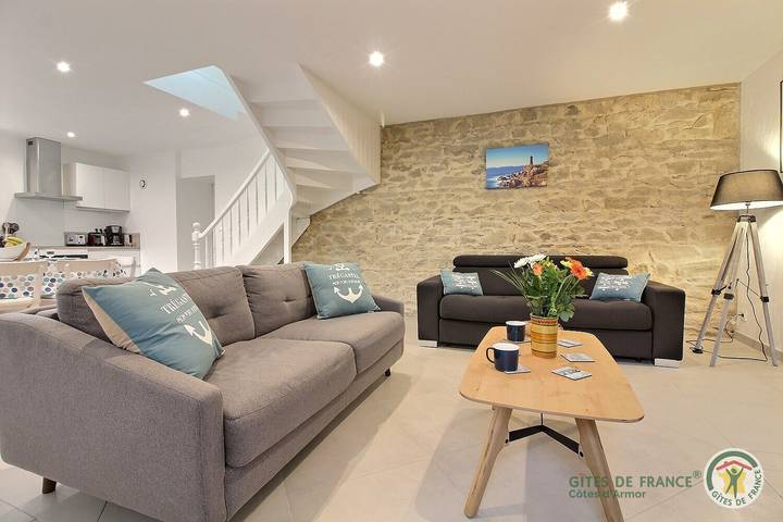 Gîte pour 4 personnes, avec terrasse et jardin à Pleumeur-Bodou - 3