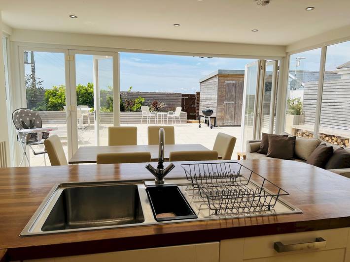 Fabulous Beach Front Holiday Location! - Pass the Keys in Dungeness, Kent
