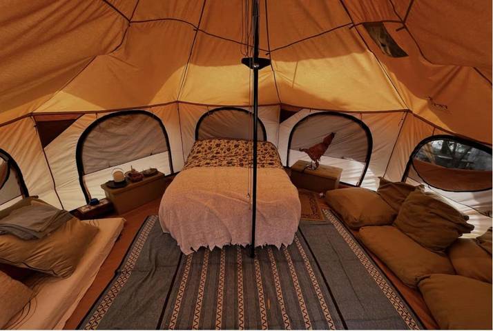 Camping per 4 persone, con giardino e panorama, con animali domestici in Sud della Sardegna