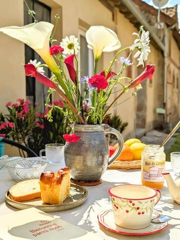 Gîte pour 5 personnes, avec jardin à Souvigny