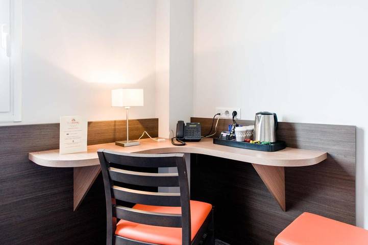 Hôtel pour 3 personnes, avec terrasse à Bruguières - 2