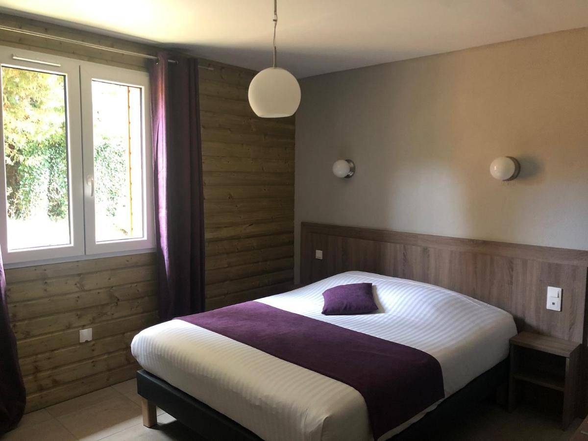 Double Room in Bardouville, Région de Rouen
