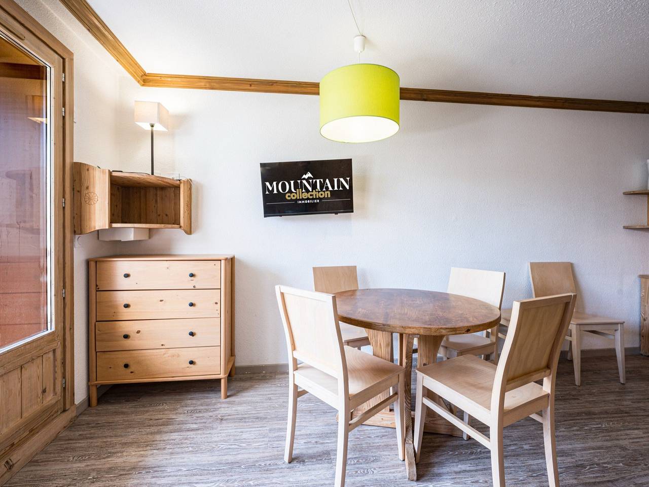 Studio entier, Studio confortable au centre-ville avec balcon in Val-d'Isère, Massif du Ruitor