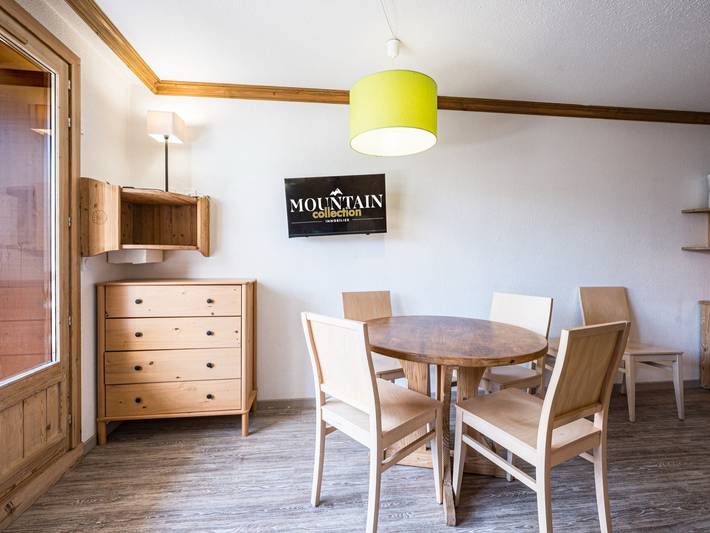 Studio entier, Studio confortable au centre-ville avec balcon in Val-d'Isère, Massif du Ruitor