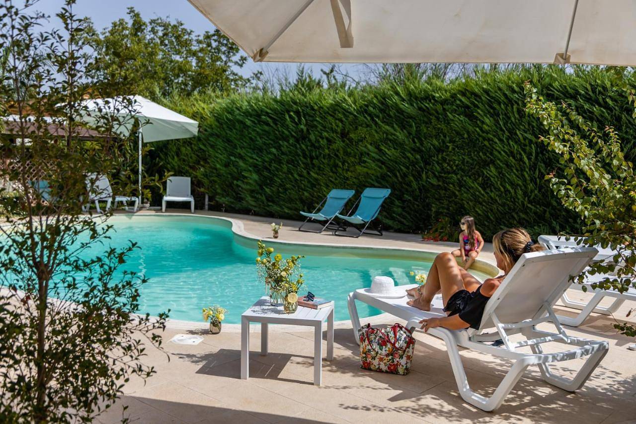 La Collina di Montegrappa - Villas with Heated Private Pool - Suites with Shared Pool in Tuglie, Golfo di Taranto