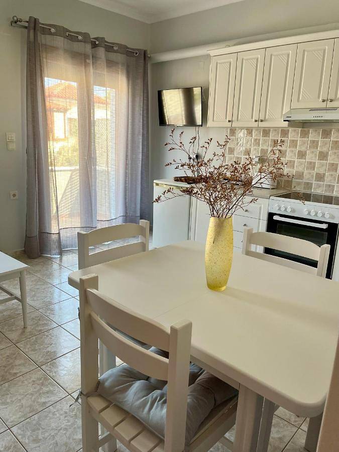 Vakantiewoning voor 3 personen, met uitzicht en balkon in Lesbos