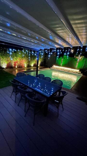 Cottage pour 10 personnes, avec vue ainsi que piscine et jardin, animaux acceptés à Saint-Maur-des-Fossés