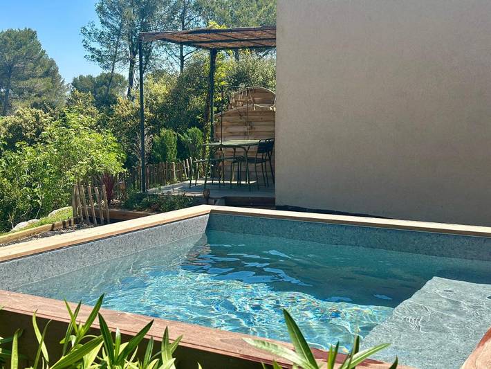 Location de vacances pour 5 personnes, avec vue et jardin à Fuveau - 2