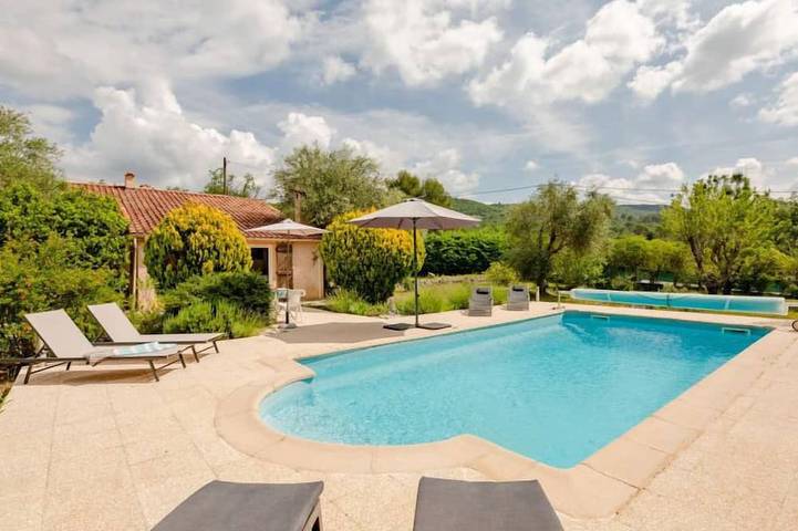 Casa de vacaciones para 4 personas, con piscina además de jardín y terraza - 1