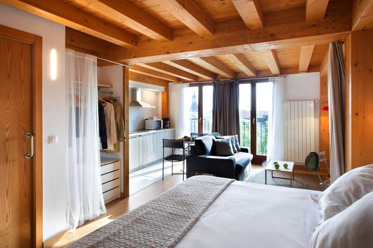 Apartamento entero, La Casa De Santa María Estudios in Vitoria-Gasteiz, Cordillera Cantábrica