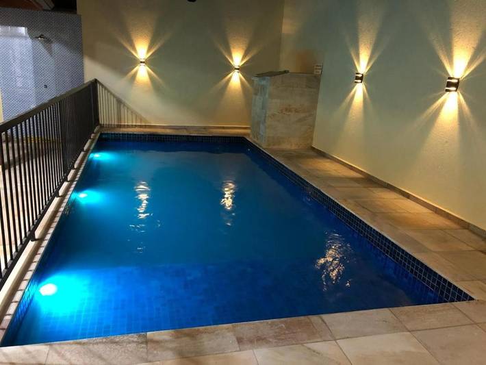 Casas e apartamentos de temporada para 12 pessoas, com piscina e terraço, adaptado a crianças no Litoral Paulista