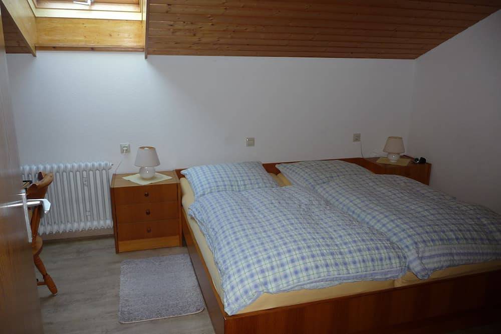 Ganze Wohnung, Oberreute\nschöne gemütliche Ferienwohnung, großzügiger Balkon, schöne Aussicht in Oberreute, Bayerisch Schwaben