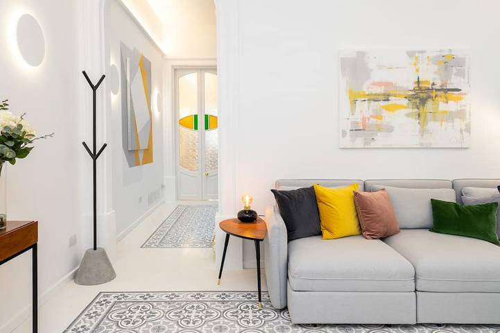 Holiday rental for 9 people, with garden and pool in Tas-Sliema