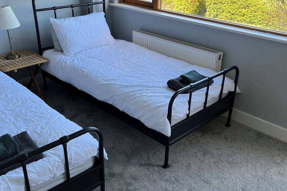 Renovated 3 bedroom 2.5 bath family home with large kitchen diner, in Malahide in Malahide, Fingal