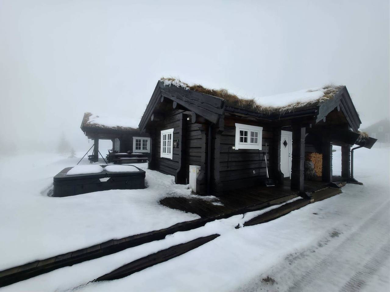 Beautiful classic cabin with sauna and hot tub in Trysil 