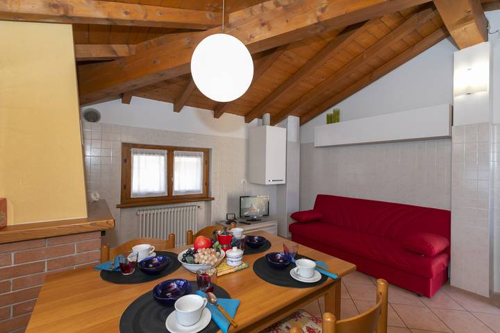 Ferienwohnung für 5 Personen, mit Terrasse und Seeblick, mit Haustier in Comune di San Siro - 4