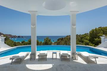 Villa in Cala Jondal, Sant Josep de sa Talaia für 10 