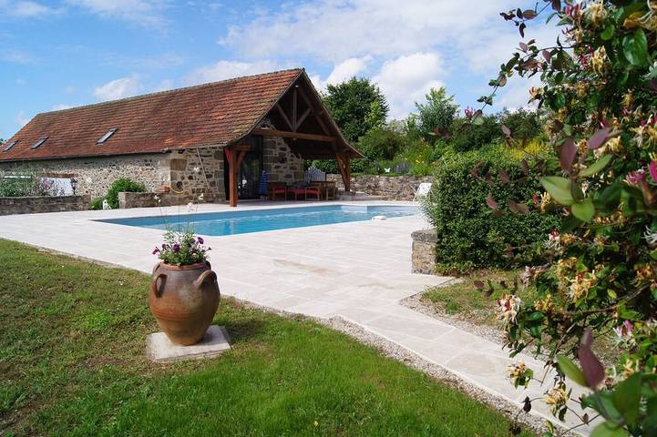 Location de vacances pour 5 personnes, avec jardin à Lacapelle-Marival