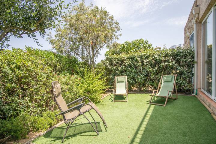 Appartamento intero, Appartamento 'T4 Marine Sant'ambroggio' con giardino privato, Wi-Fi e aria condizionata in Sant Ambroggio, Lumio