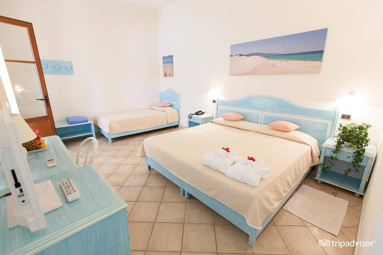 Porto Pino Club in Porto Pino (Sant'Anna Arresi), Sant'Anna Arresi
