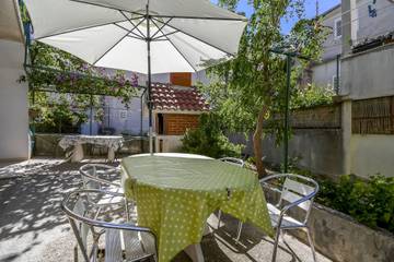 Ferienwohnung für 8 Personen in Makarska