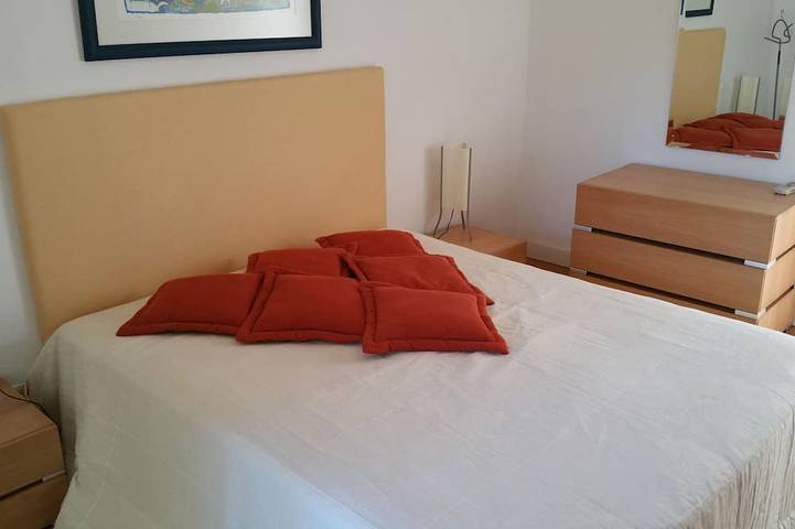 Luxusvilla mit großem Garten und Pool, direkt am Golfplatz und in Strandnähe in Vilamoura, Quarteira